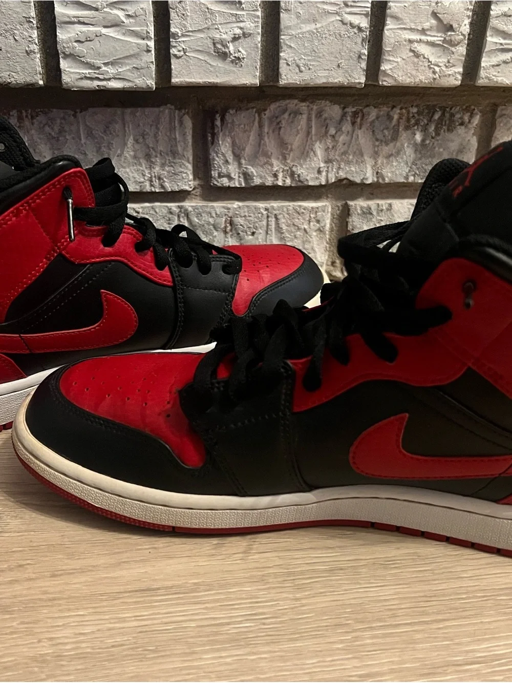 Jordan Men's Black and Red High-Top Basketball Sneakers